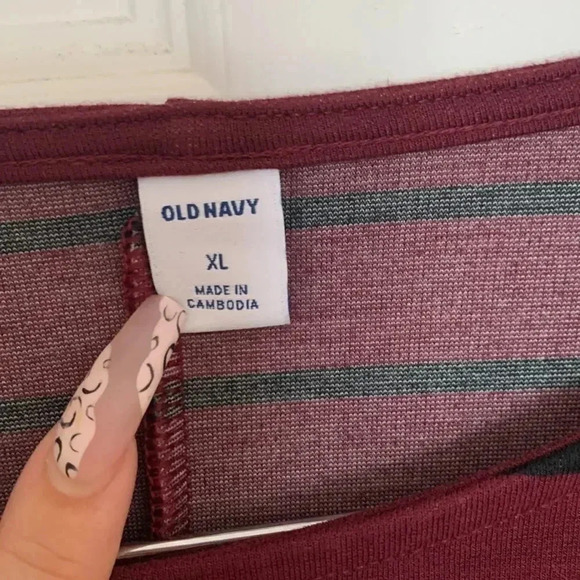 Old Navy Striped Shift Dress - Picture 4 of 4